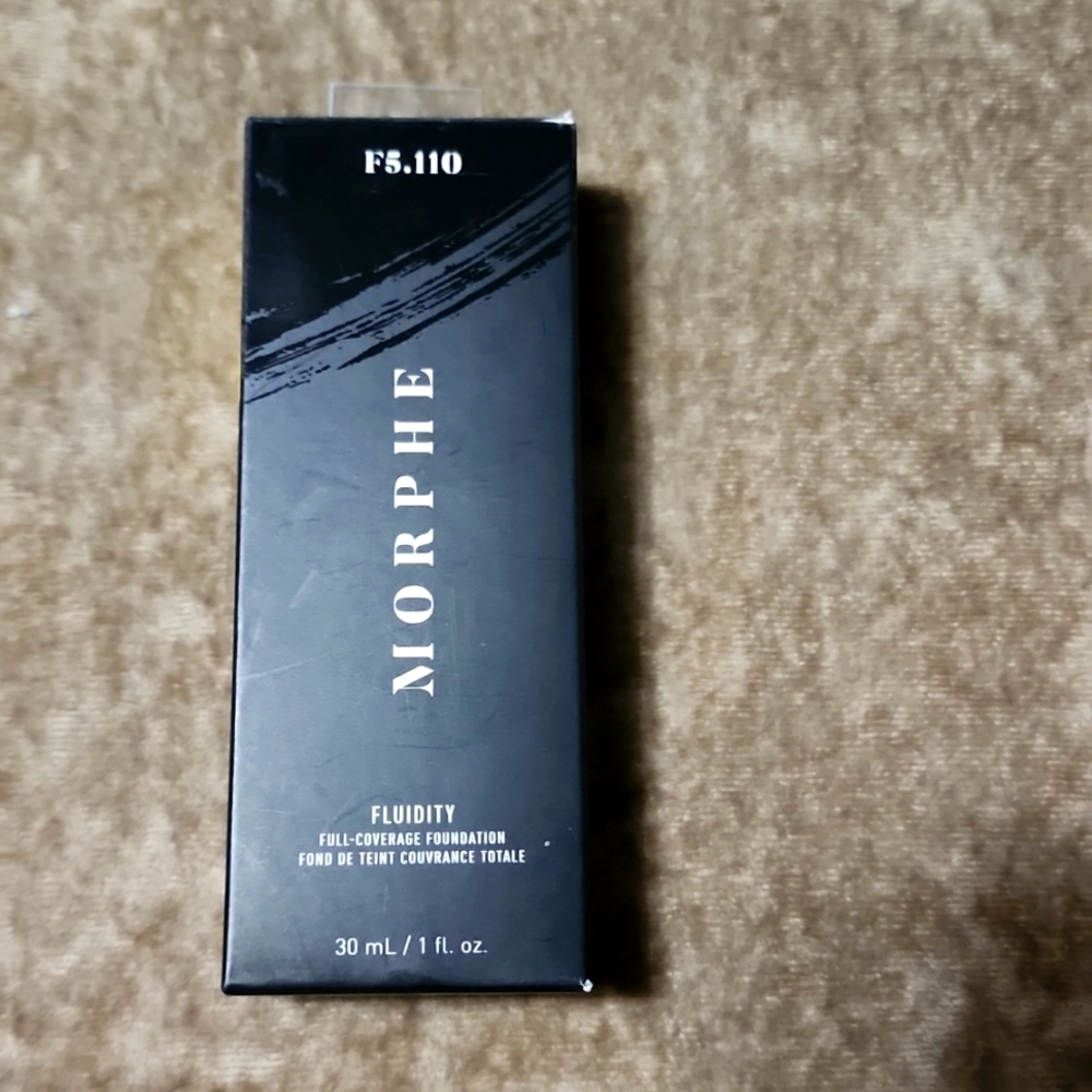 Morphe Fluidity  Foundation